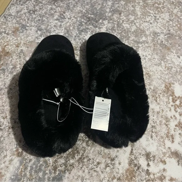 Isotoner Women’s Classic Comfort Hoodback Slipper Size 8.5-9 - Picture 2 of 6